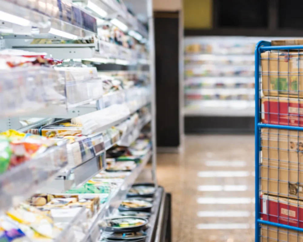 スーパー向け食品の保管、出荷仕分け、配送